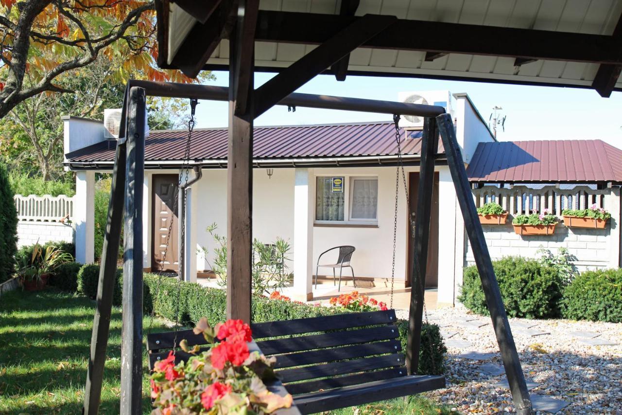 Мотель Bar Malwa Александрув-Лудзки Экстерьер фото