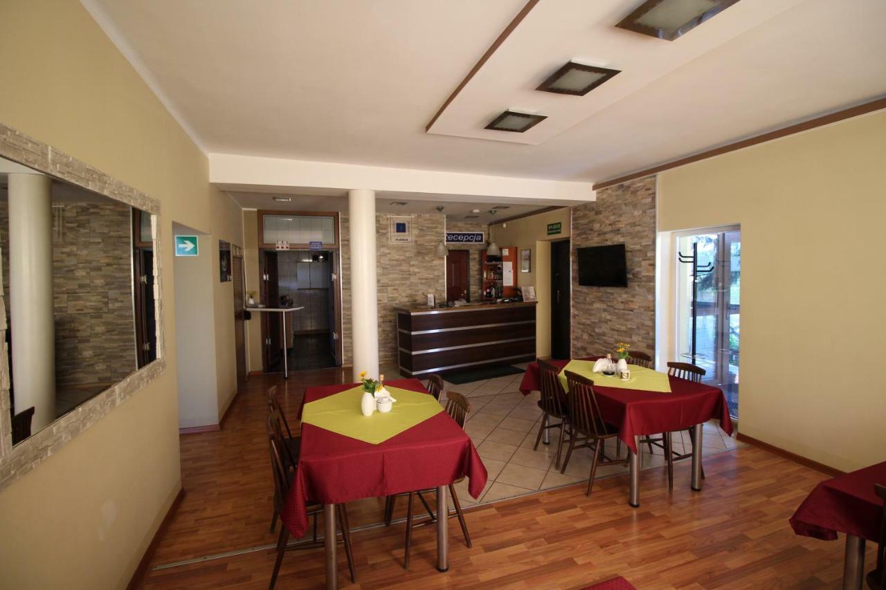 Мотель Bar Malwa Александрув-Лудзки Экстерьер фото